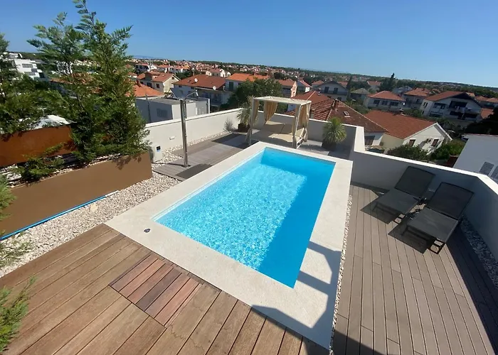 Shell Sky Luxury Penthouse With Private Pool