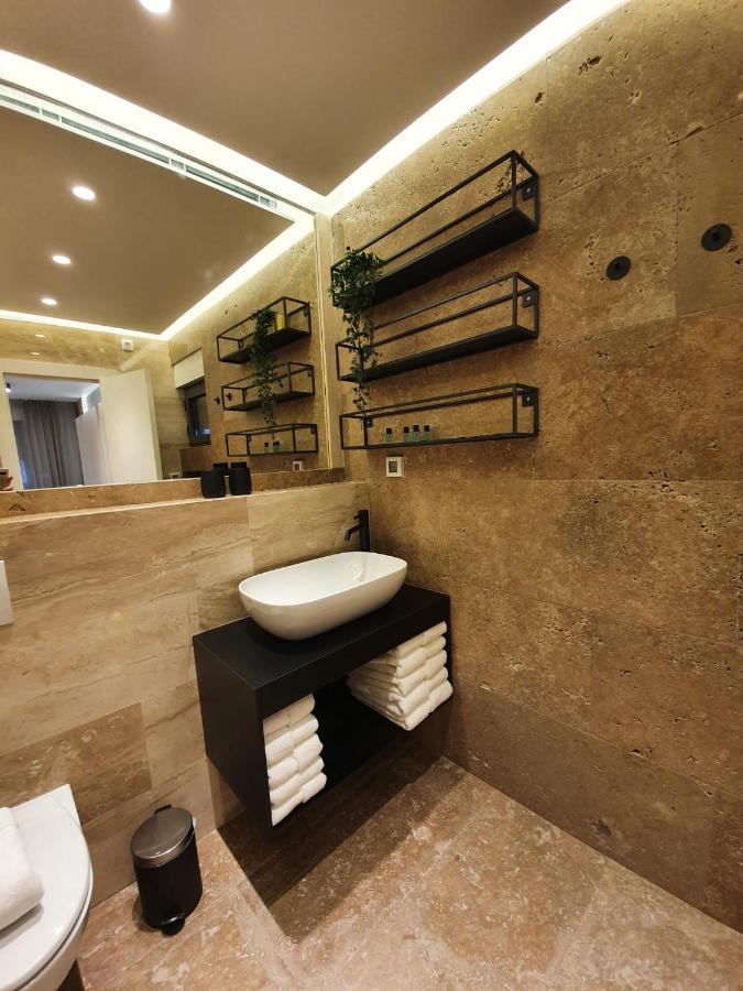 Shell Sky Luxury Penthouse With Private Pool *